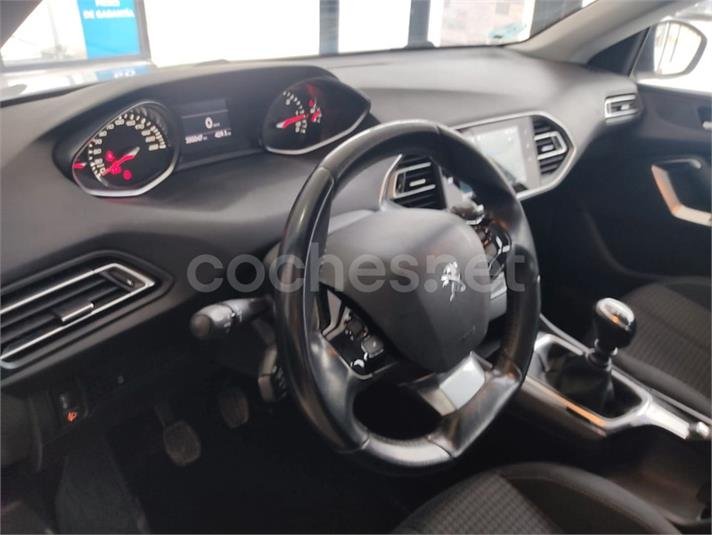 PEUGEOT 308 Active Pack BlueHDi 130 SS MAN 5p.