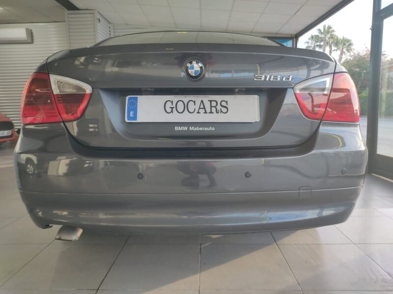 BMW Serie 3 318d BERLINA E90L