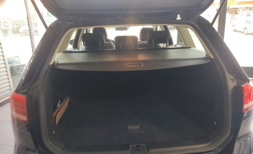VOLKSWAGEN Passat 1.6 TDI 120cv Premier 5p.