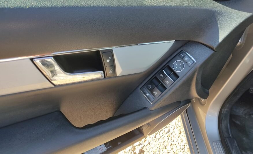MERCEDES-BENZ Clase C 220 CDI ELEGANCE