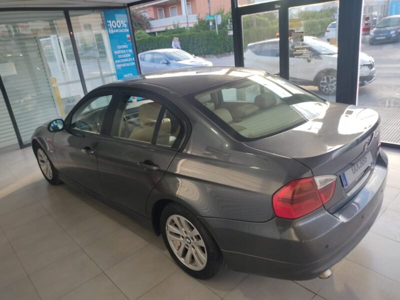 BMW Serie 3 318d BERLINA E90L