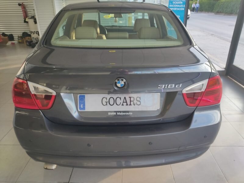 BMW Serie 3 318d BERLINA E90L