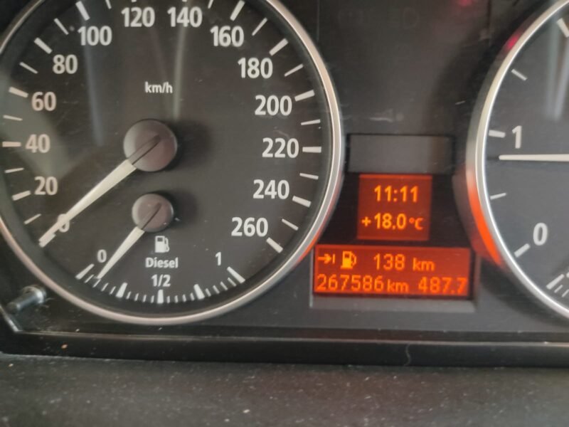 BMW Serie 3 318d BERLINA E90L