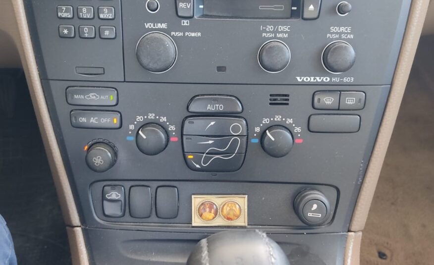 VOLVO S60 2.4 D5