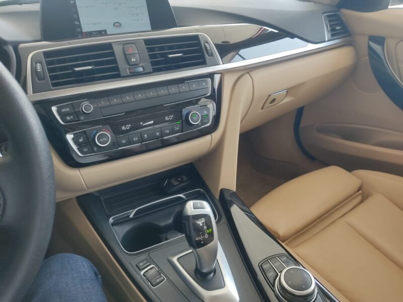 BMW Serie 3 320dA