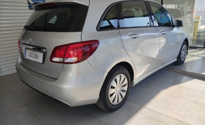 MERCEDES-BENZ CLASE B 180 d 5p.