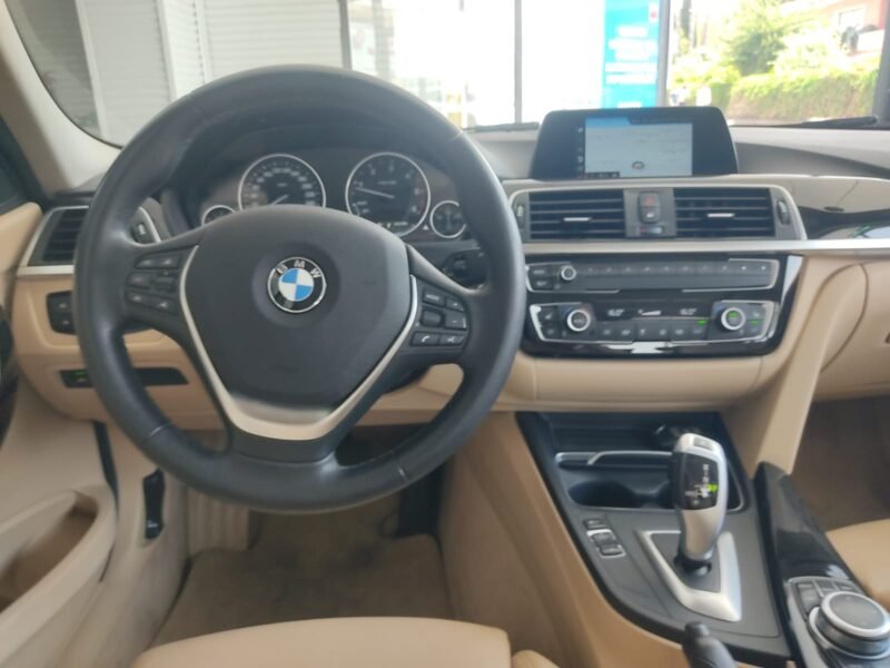 BMW Serie 3 320dA