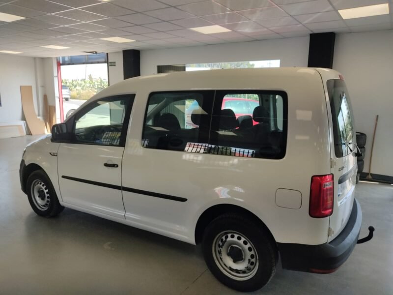 VOLKSWAGEN Caddy 2.0 TDI